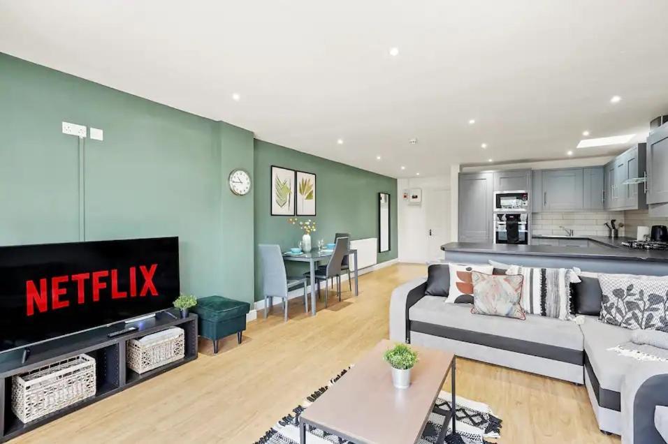 Ferienwohnung Elegant Flat - Sleeps 8 Bristol Exterior foto